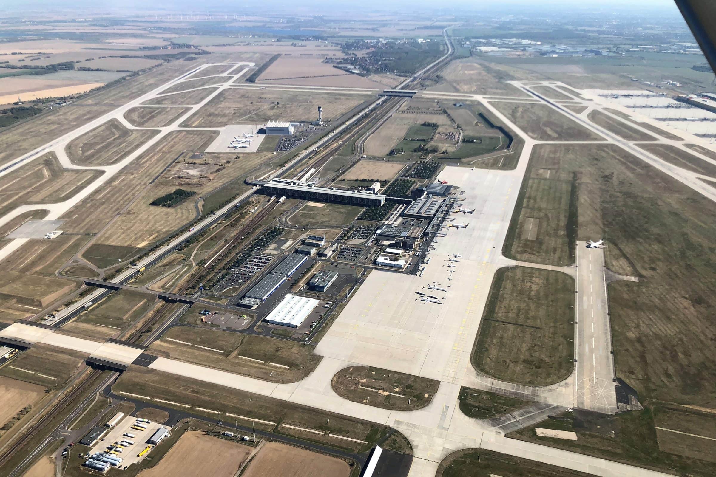 airport tour leipzig